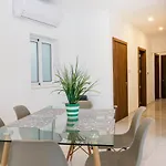 Appartement H1- Modern & Spacious 3 Bedroom