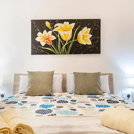 Appartement H1- Modern & Spacious 3 Bedroom