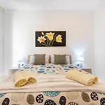 H1- Modern & Spacious 3 Bedroom *